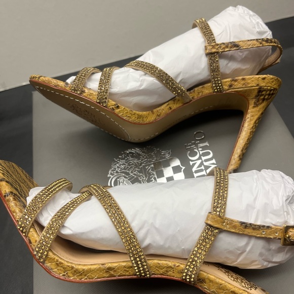 Vince Camuto Heels - Size: 6.5 - Brand new in box - Picture 12 of 13